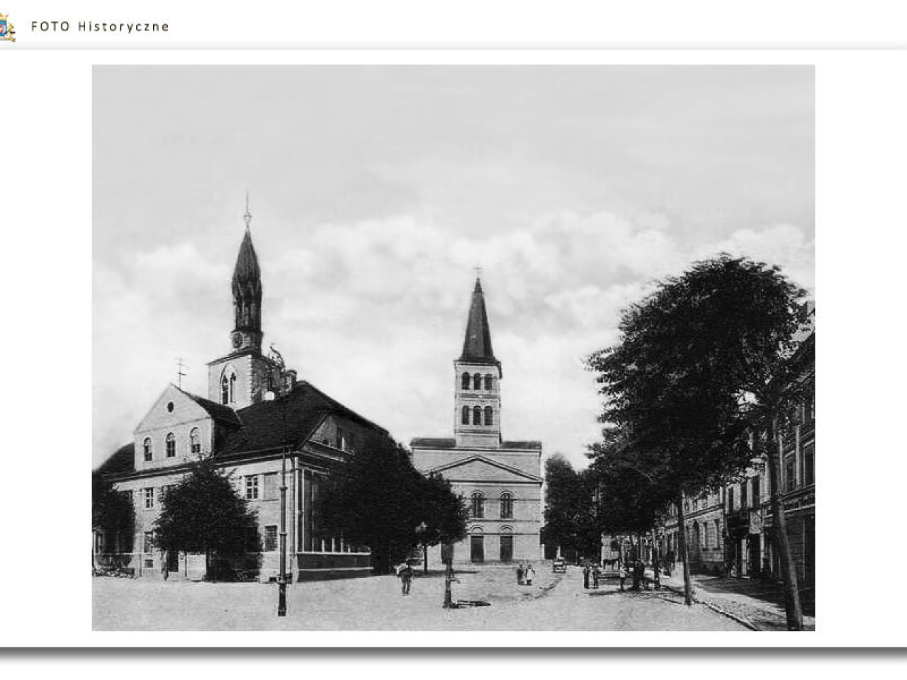 Meseritz - Międzyrzecz - Ratusz i Kościół - po prawej budynki zostały wyburzone - obecnie miejskie Planty