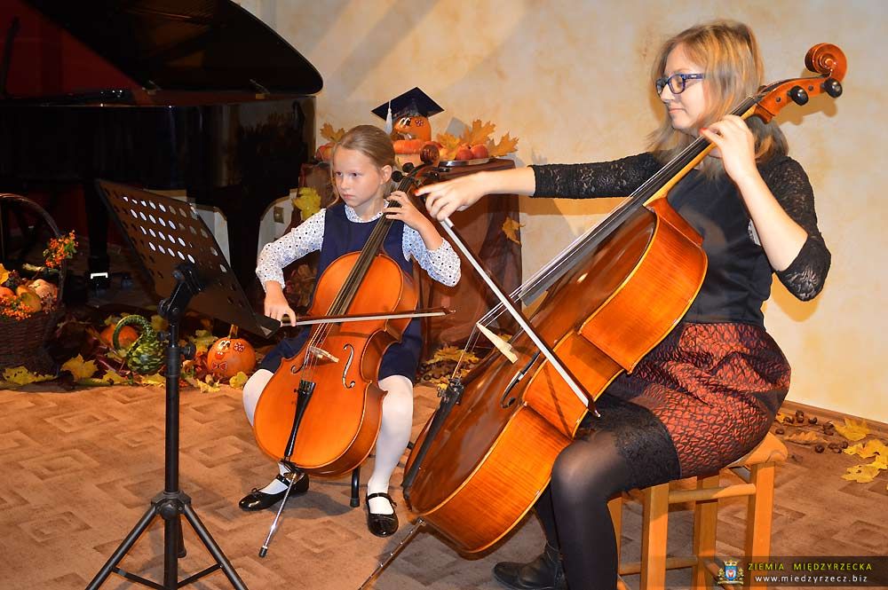 Pasowanie na ucznia i Koncert Jesienny w Szkole Muzycznej