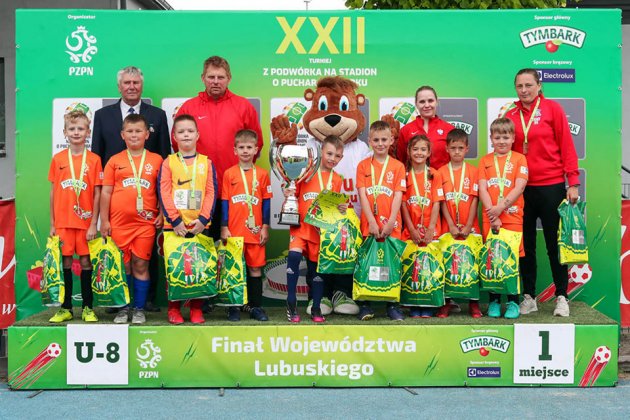 z podwórka na stadion o puchar tymbarku 004