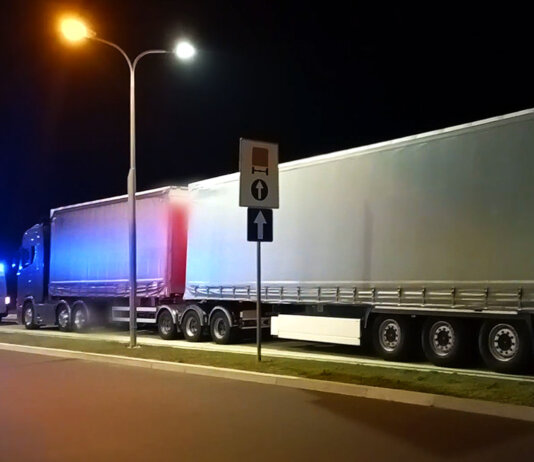 nocne kontrole nienormatywnych ciężarówek 000