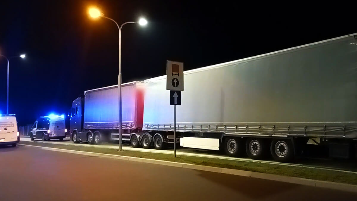 nocne kontrole nienormatywnych ciężarówek 000