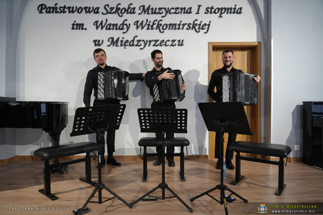 triossia trio akordeonowe 031